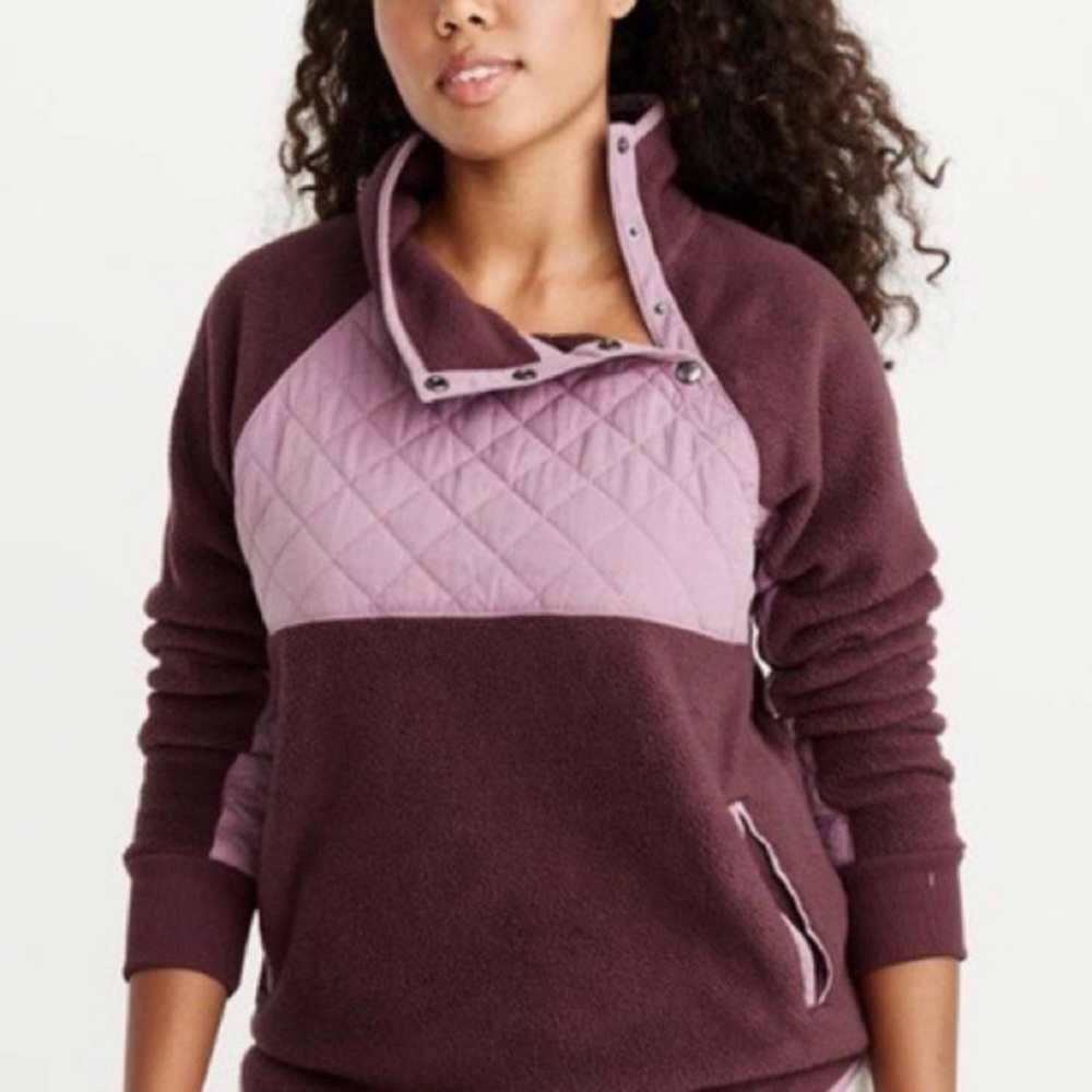 Abercrombie & Fitch Asymmetrical Snap-Up Fleece